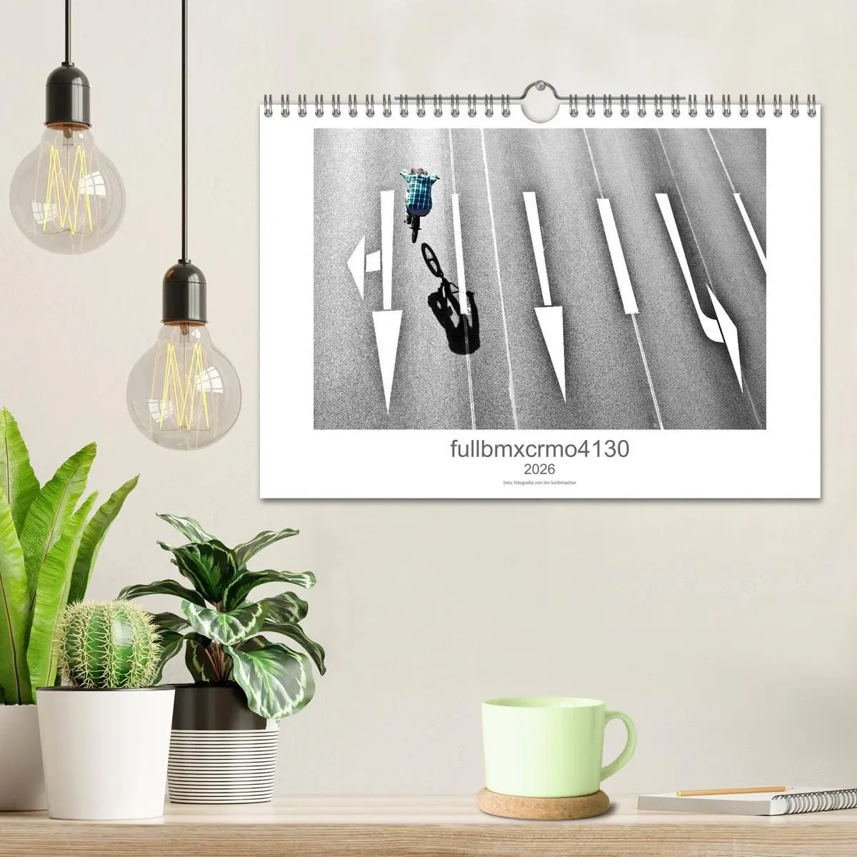 Bild: 9783516020144 | fullbmxcrmo4130 - bmx fotografie von tim korbmacher (Wandkalender...