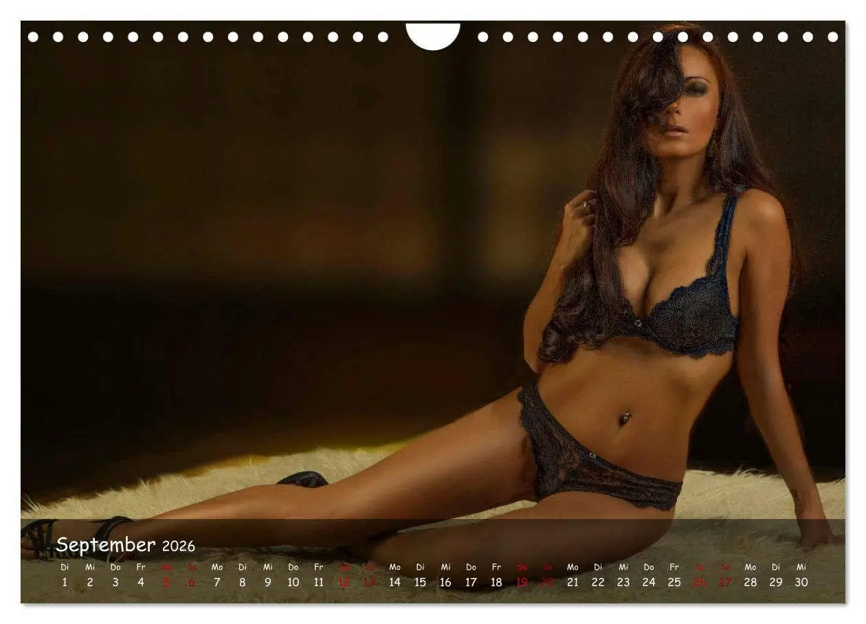 Bild: 9783457856444 | Emotionen und Dessous (Wandkalender 2026 DIN A4 quer), CALVENDO...