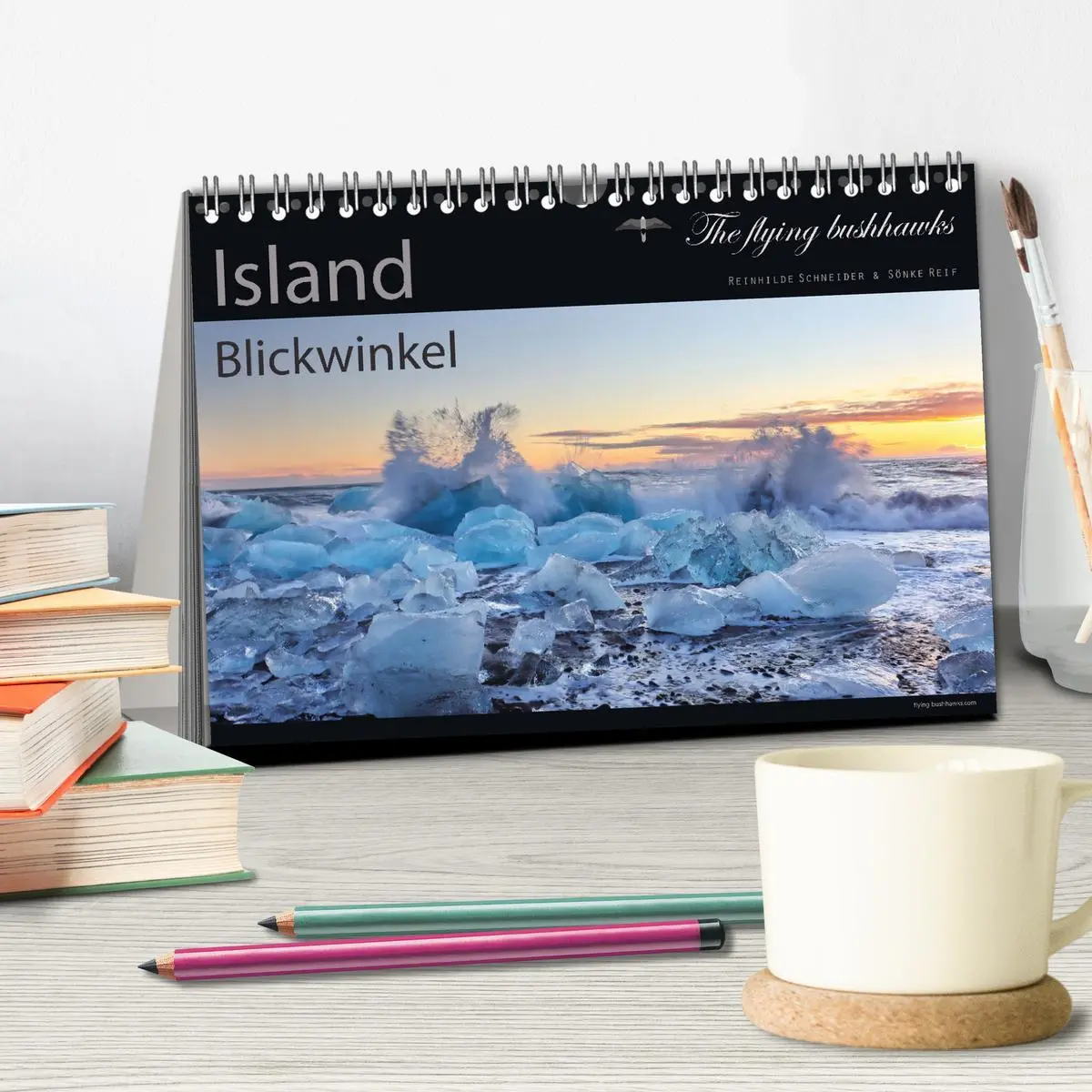 Bild: 9783457279144 | Island Blickwinkel 2026 (Tischkalender 2026 DIN A5 quer), CALVENDO...