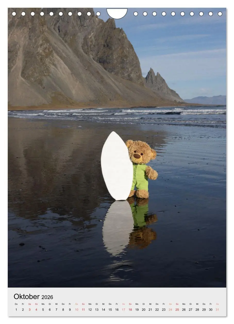 Bild: 9783516372045 | Travelling Teddy in Island (Wandkalender 2026 DIN A4 hoch),...