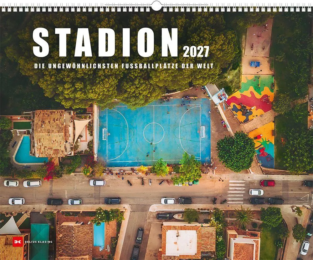 Cover: 9783667132345 | STADION 2027 | Die ungewöhnlichsten Fussballplätze der Welt | Kalender