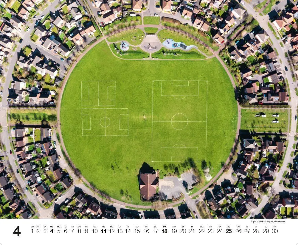 Bild: 9783667132345 | STADION 2027 | Die ungewöhnlichsten Fussballplätze der Welt | Kalender