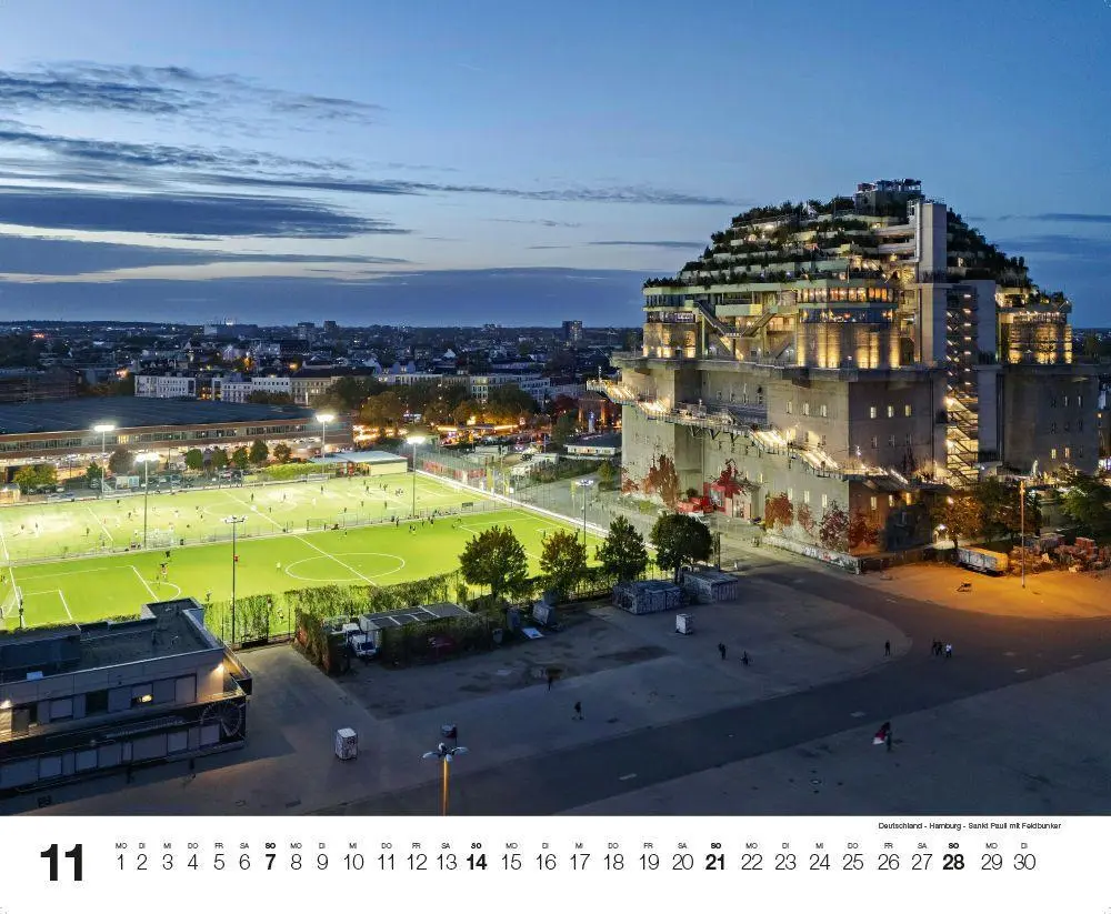Bild: 9783667132345 | STADION 2027 | Die ungewöhnlichsten Fussballplätze der Welt | Kalender