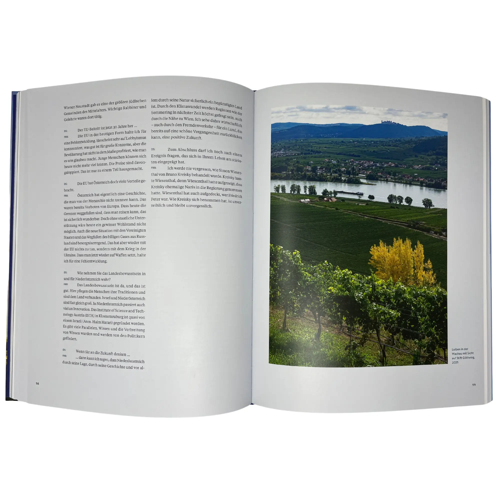 Bild: 9783990502945 | Bewegte Zeiten. 1945-2015 | Erinnern für die Zukunft | Danielle Spera