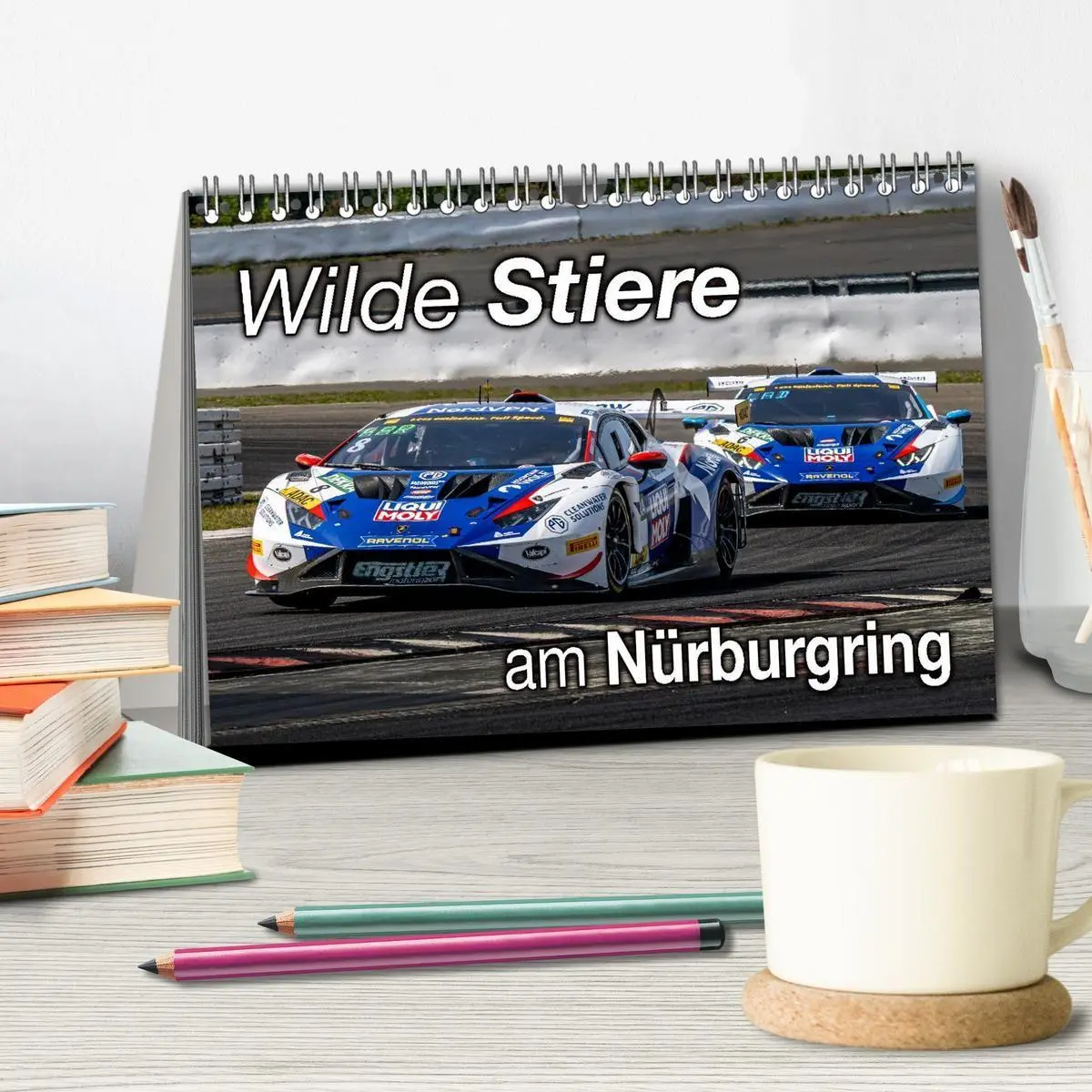 Bild: 9783516686845 | Wilde Stiere am Nürburgring (Tischkalender 2026 DIN A5 quer),...