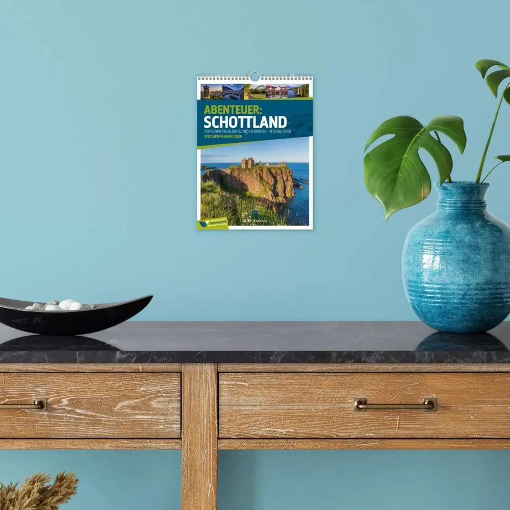 Bild: 9783838426945 | Schottland Wochenplaner Kalender 2026 Zwischen Highlands und Hebriden