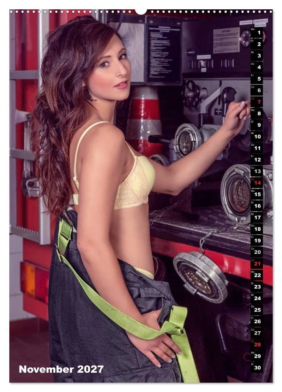 Bild: 9783594108345 | Feuerwehrkalender 2027 (Wandkalender 2027 DIN A2 hoch), CALVENDO...