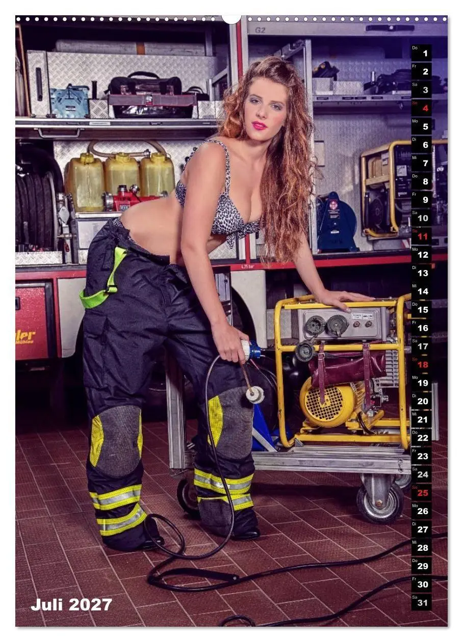 Bild: 9783594108345 | Feuerwehrkalender 2027 (Wandkalender 2027 DIN A2 hoch), CALVENDO...