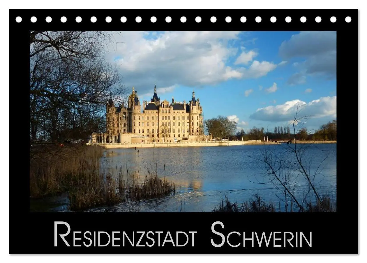 Cover: 9783594028445 | Residenzstadt Schwerin (Tischkalender 2027 DIN A5 quer), CALVENDO...