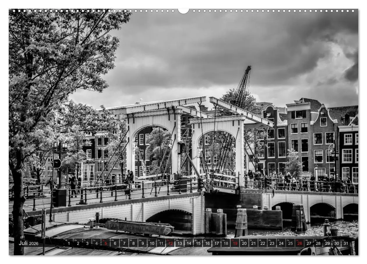 Bild: 9783516038545 | AMSTERDAM Stadtherz in Monochrom (Wandkalender 2026 DIN A2 quer),...