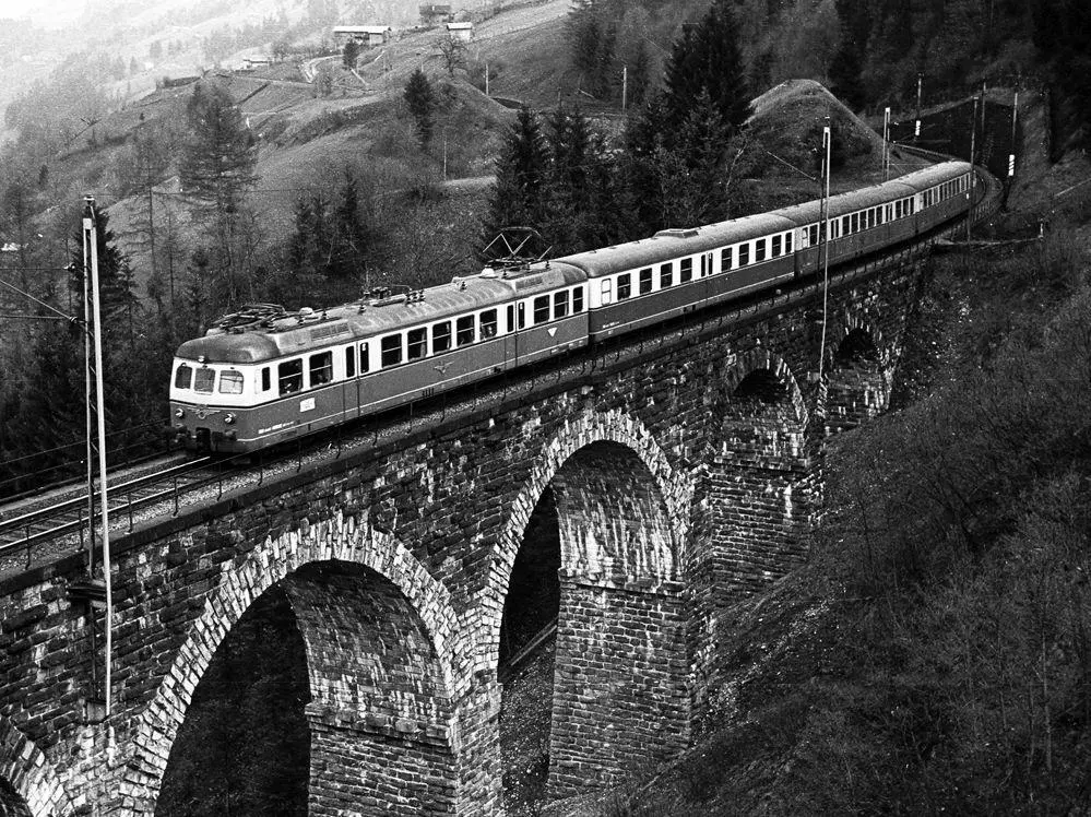 Bild: 9783751610346 | Tauernbahn | Bedeutend für den Balkanverkehr | Markus Inderst | Buch