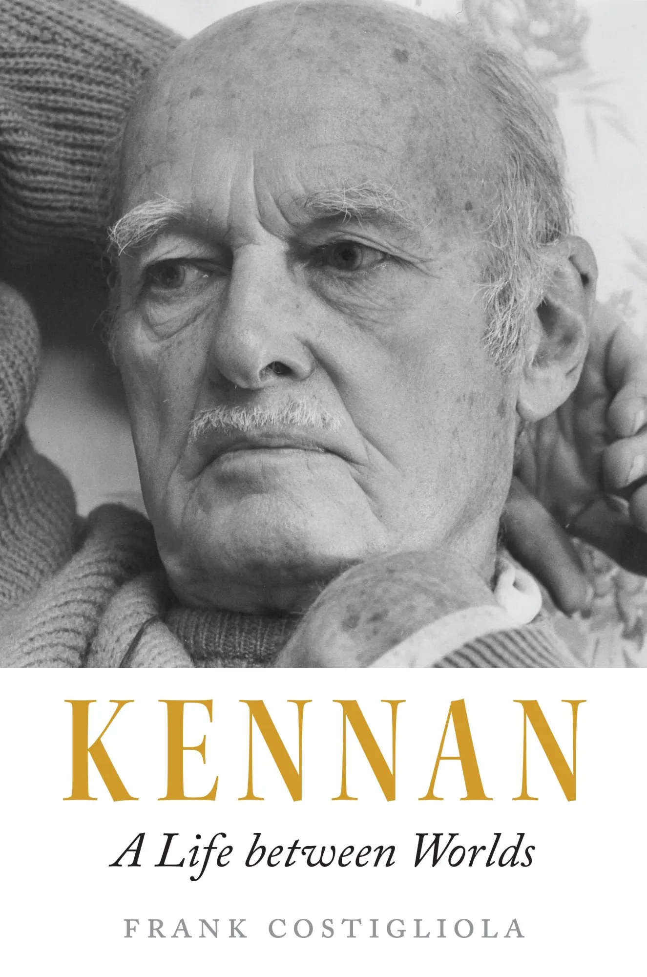 Cover: 9780691270746 | Kennan | A Life between Worlds | Frank Costigliola | Taschenbuch