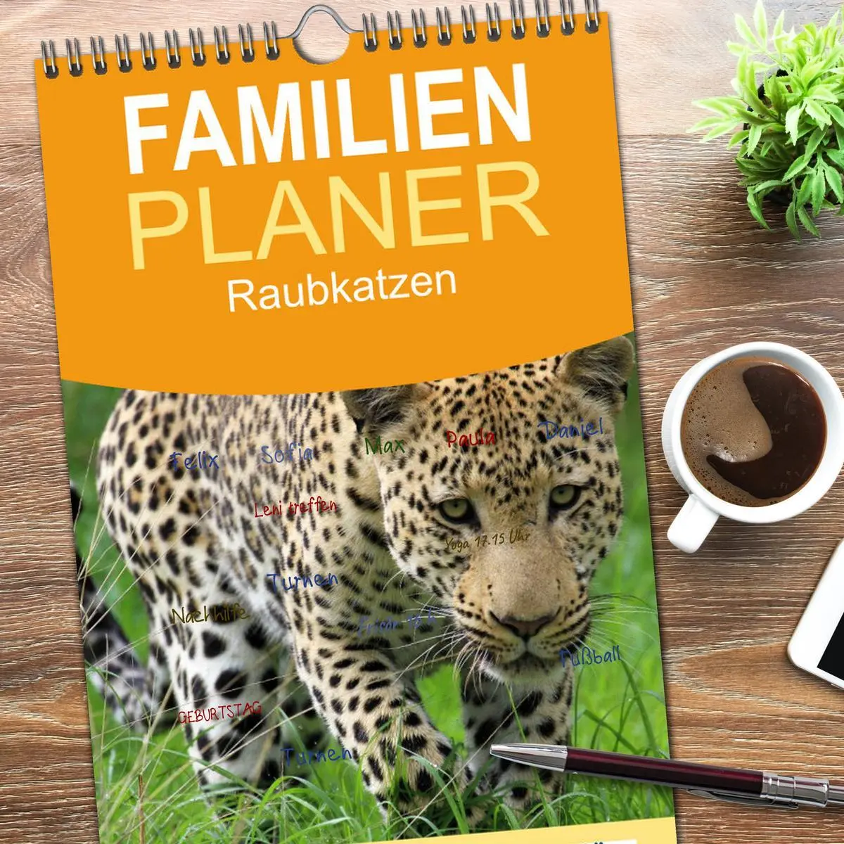 Bild: 9783516514346 | Familienplaner 2026 - Raubkatzen mit 5 Spalten (Wandkalender, 21 x...