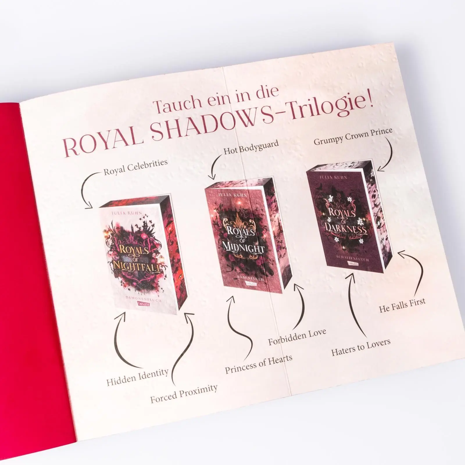 Bild: 9783551585646 | Royals of Midnight. Rabenfluch (Royal Shadows 2) | Julia Kuhn | Buch