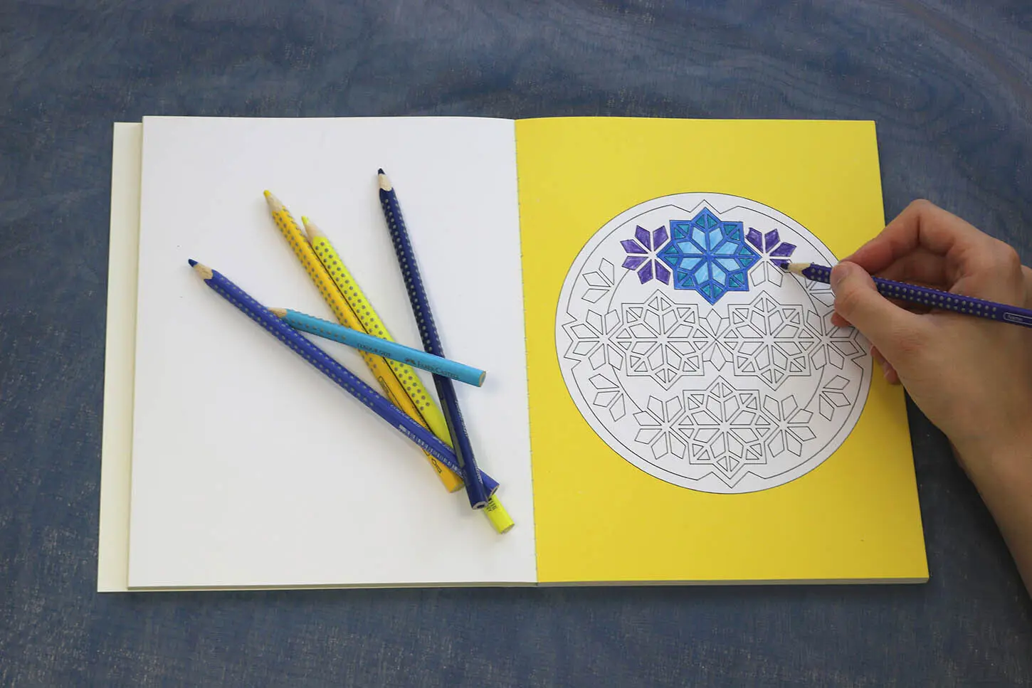 Bild: 9783785586846 | Mandala-Malträume: Orientzauber | Loewe Kreativ | Taschenbuch | 120 S.
