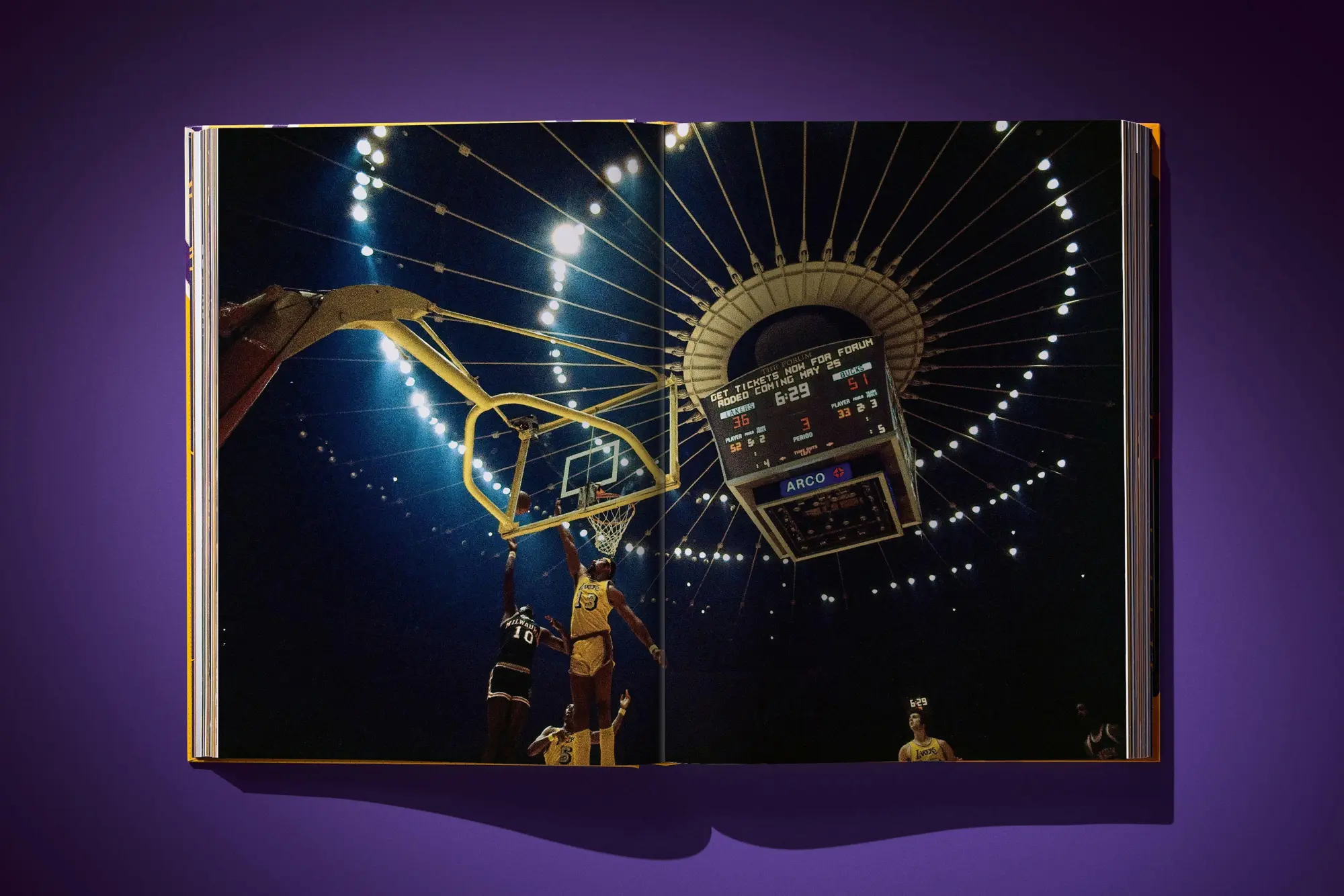 Bild: 9783836598446 | Lakers | An Official History of the Purple &amp; Gold | Vikki Tobak | Buch