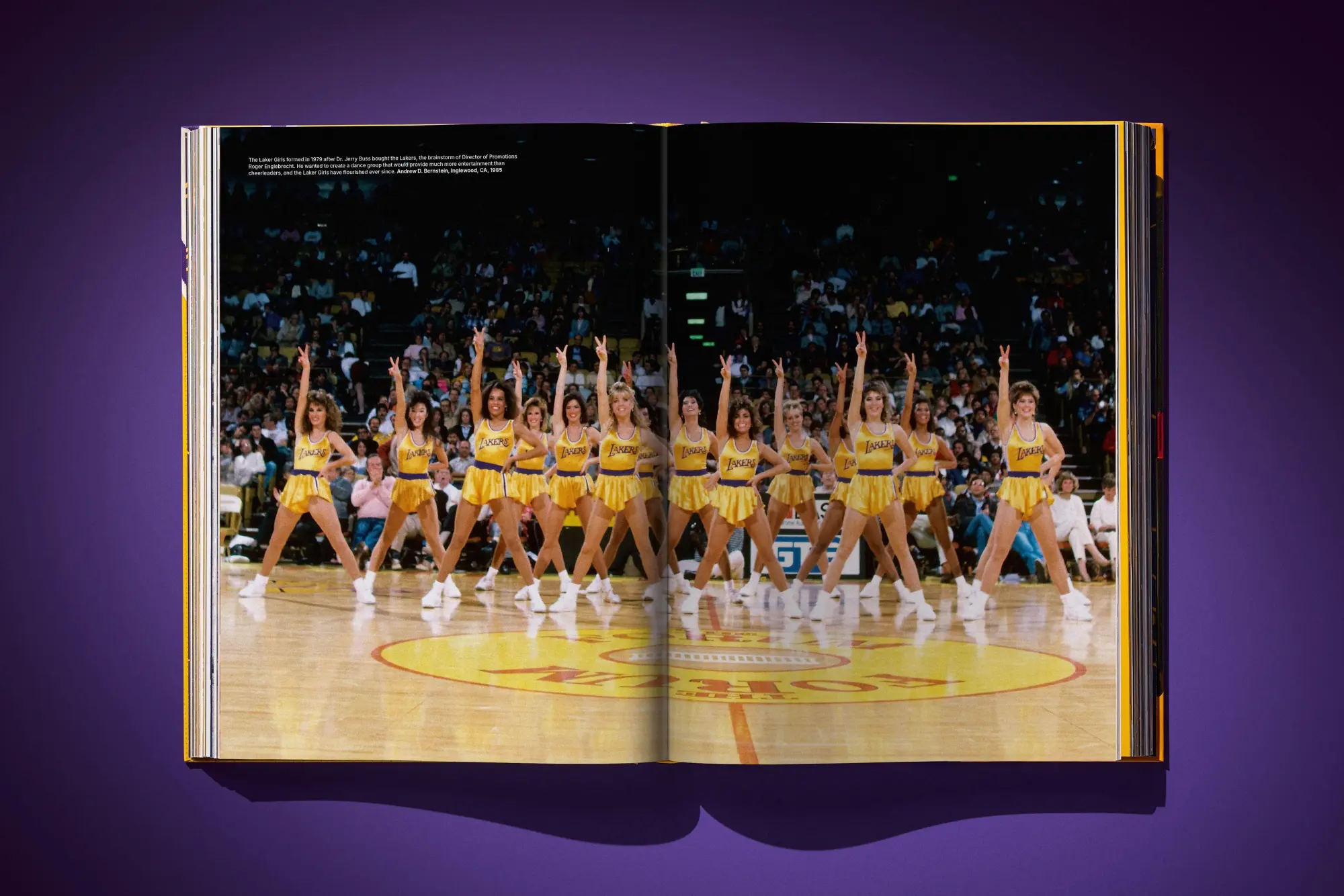 Bild: 9783836598446 | Lakers | An Official History of the Purple &amp; Gold | Vikki Tobak | Buch