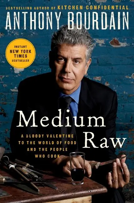 Cover: 9780061718946 | Medium Raw | Anthony Bourdain | Buch | Englisch | 2010 | HarperCollins