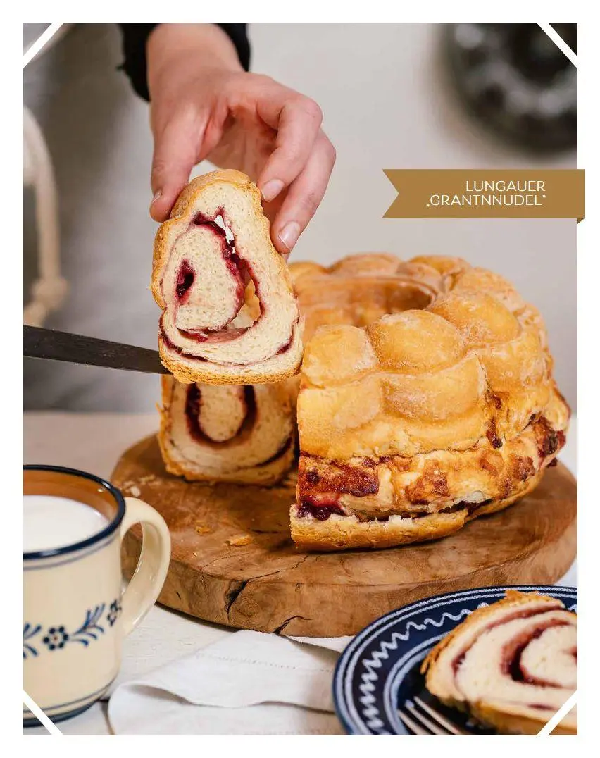 Bild: 9783702020347 | Gugelhupf ganz groß | 145 Rezepte aus 300 Jahren | Marina Kasimir