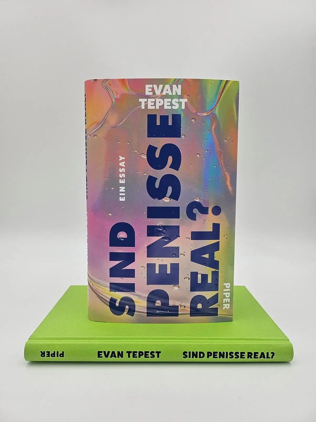 Bild: 9783492073547 | Sind Penisse real? | Evan Hugo Tepest | Buch | 128 S. | Deutsch | 2025