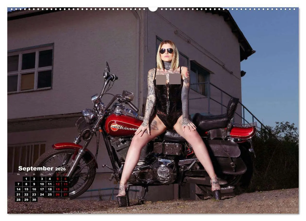 Bild: 9783457583647 | Motorräder und Sexy Girls (Wandkalender 2026 DIN A2 quer), CALVENDO...