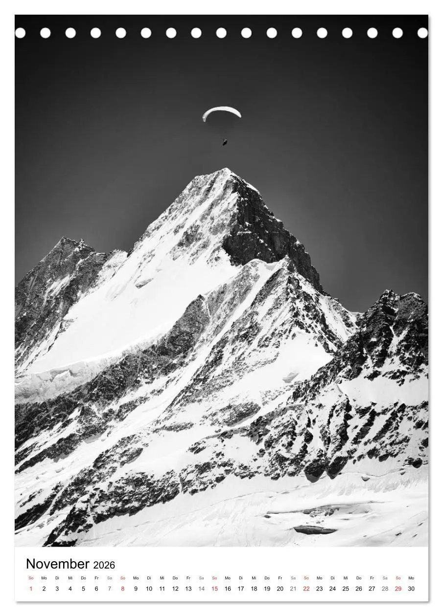 Bild: 9783516444247 | SCHWEIZER ALPEN in Schwarz und Weiß (Tischkalender 2026 DIN A5...
