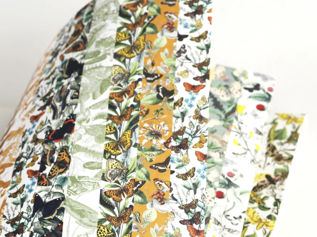 Bild: 9789460094347 | Butterflies | Label and Sticker Book | Pepin van Roojen | Taschenbuch