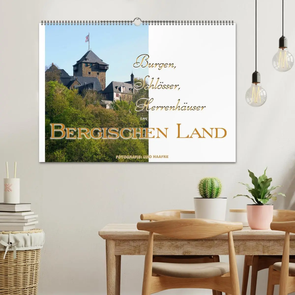 Bild: 9783457816547 | Burgen, Schlösser, Herrenhäuser im Bergischen Land (Wandkalender...