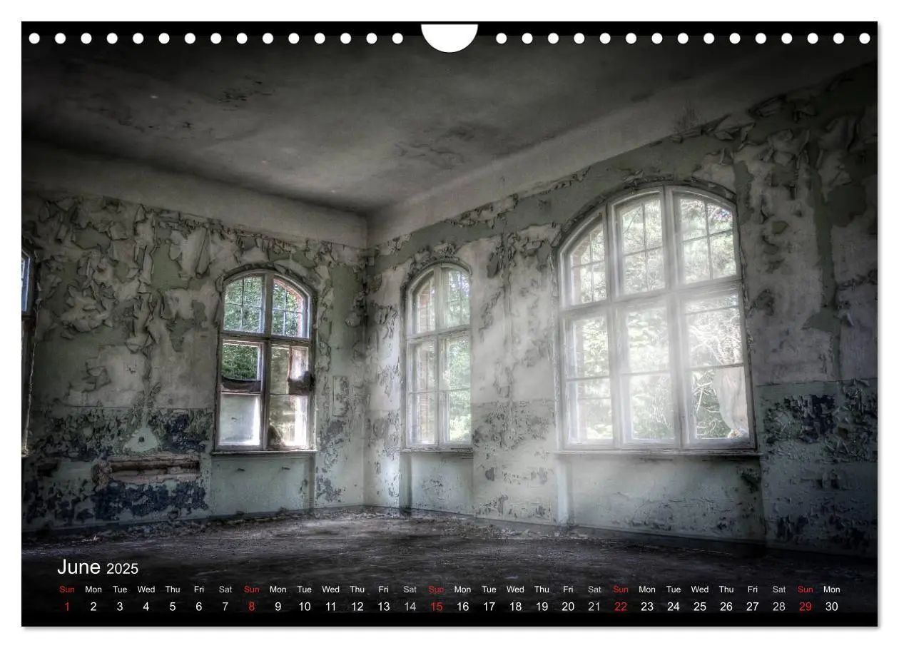 Bild: 9781325963348 | Lost Places HDR Beelitz II (Wall Calendar 2025 DIN A4 landscape),...