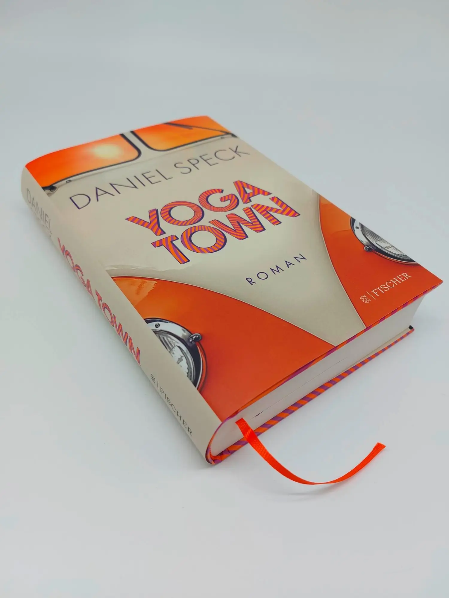 Bild: 9783949465048 | Yoga Town | Roman Ein Familiengeheimnis und die Reise zur Wahrheit