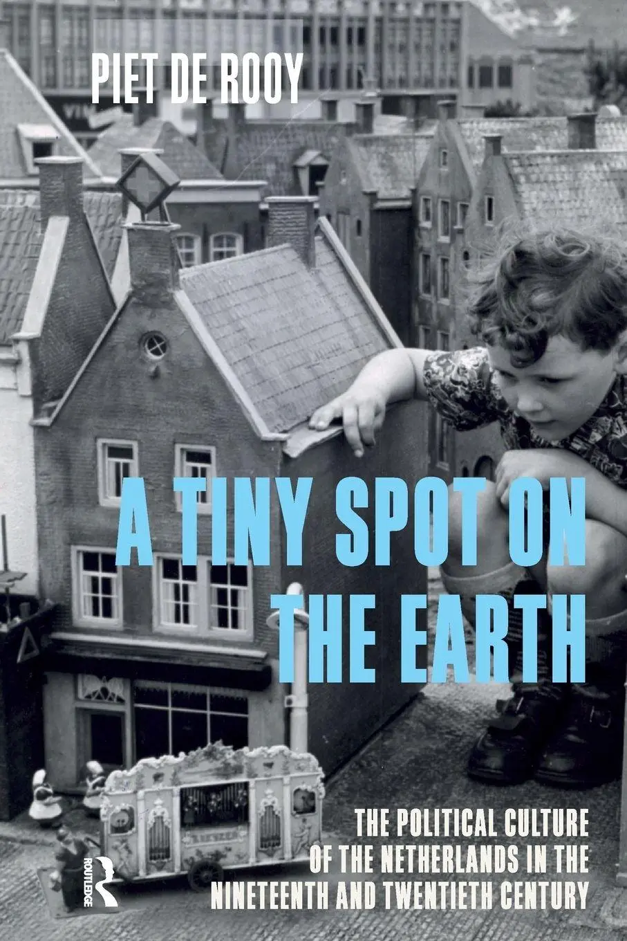 Cover: 9781041175148 | A Tiny Spot on the Earth | Piet de Rooy | Taschenbuch | Englisch
