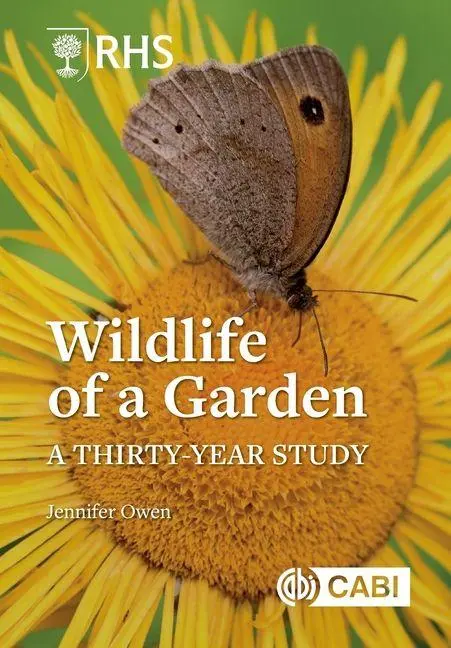 Cover: 9781836995548 | Rhs Wildlife of a Garden | A Thirty-Year Study | Jennifer Owen | Buch