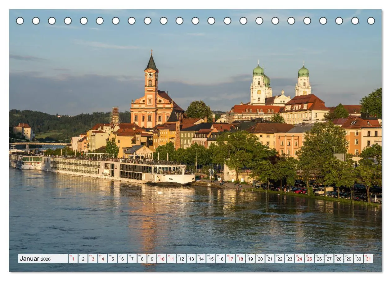 Bild: 9783457786048 | Drei Flüsse Stadt Passau (Tischkalender 2026 DIN A5 quer), CALVENDO...