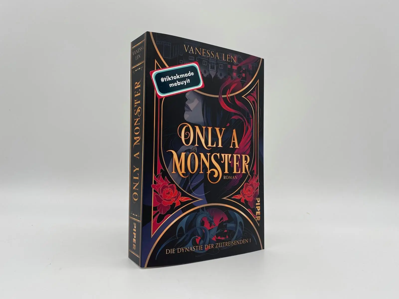 Bild: 9783492706148 | Only a Monster | Roman Bootok trifft auf Time-Travel-Romance | Len