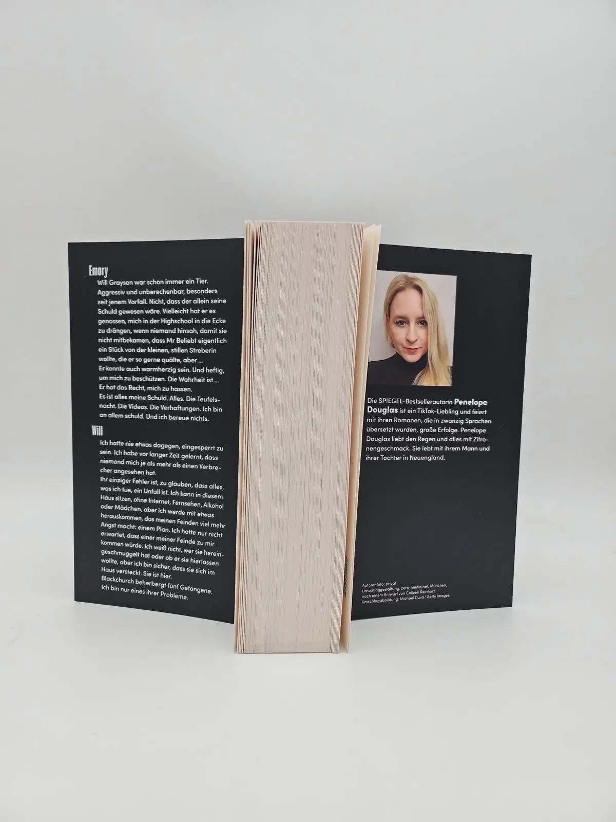 Bild: 9783492066648 | Nightfall - Geheime Begierde | Penelope Douglas | Taschenbuch | 784 S.
