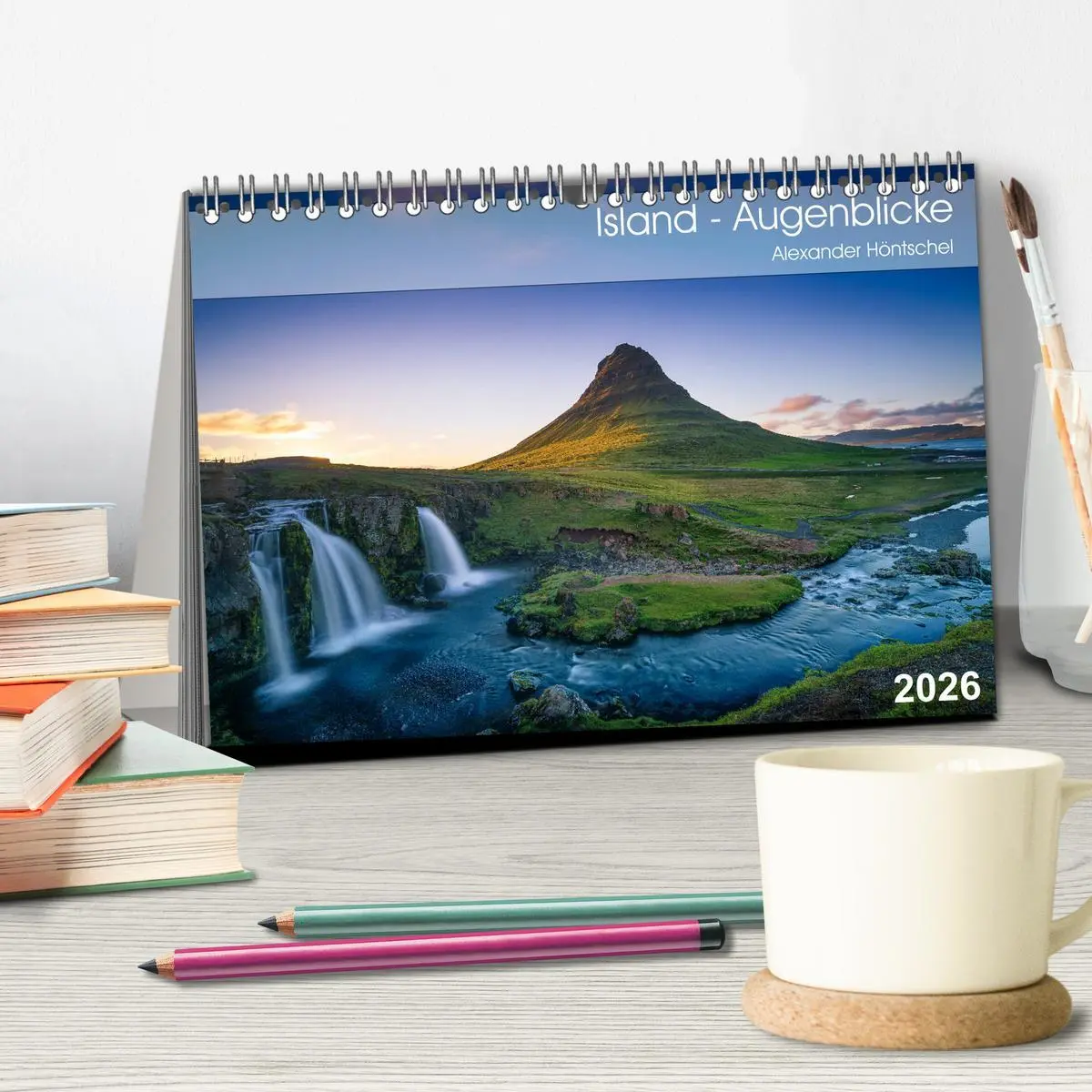 Bild: 9783457809648 | Island - Augenblicke 2026 (Tischkalender 2026 DIN A5 quer),...
