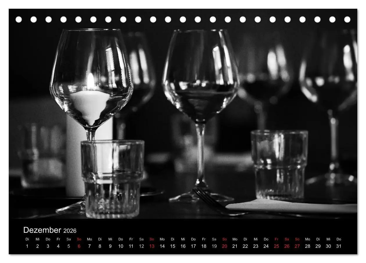 Bild: 9783516052749 | Objekte in schwarz weiss (Tischkalender 2026 DIN A5 quer), CALVENDO...