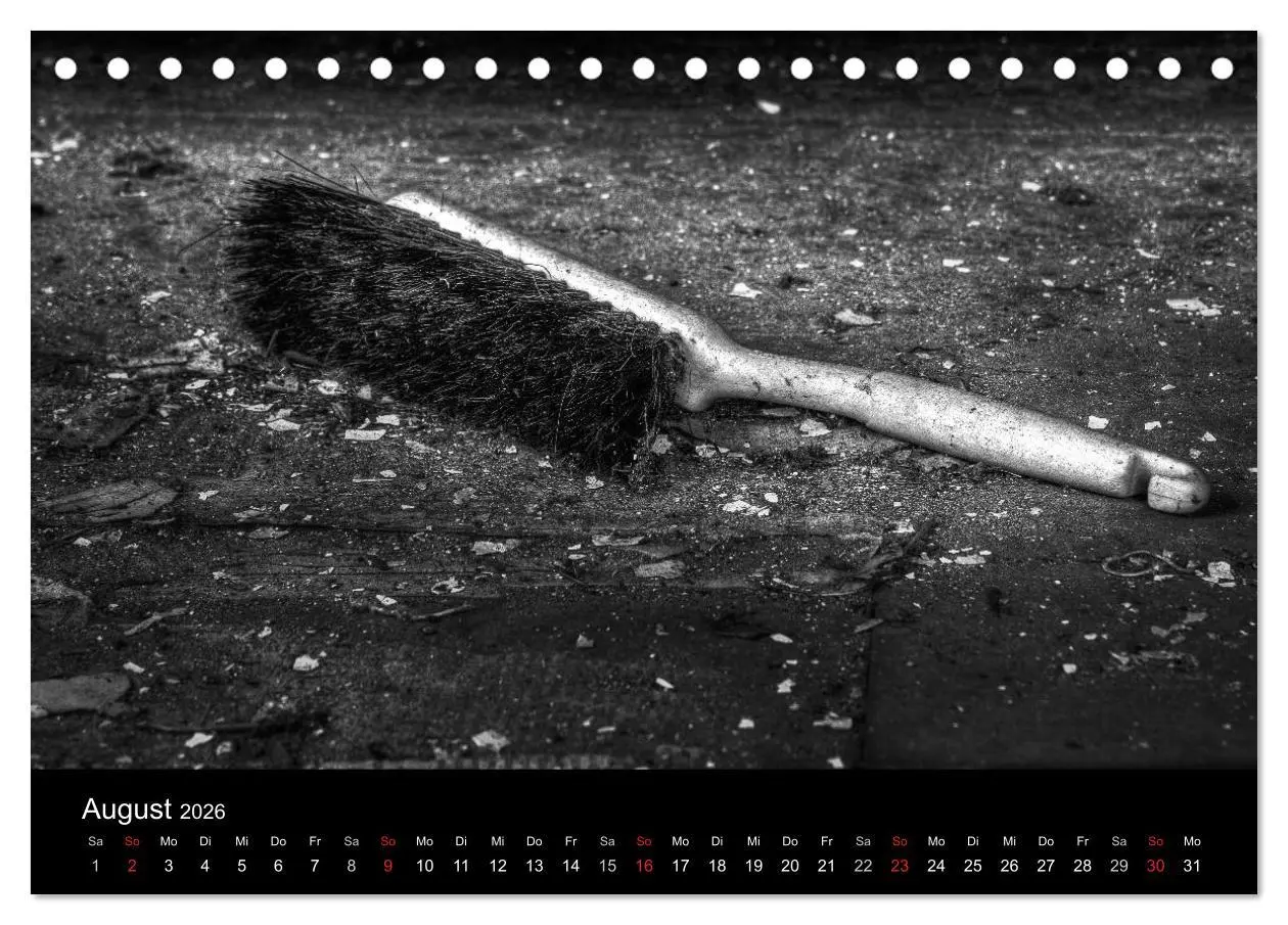 Bild: 9783516052749 | Objekte in schwarz weiss (Tischkalender 2026 DIN A5 quer), CALVENDO...