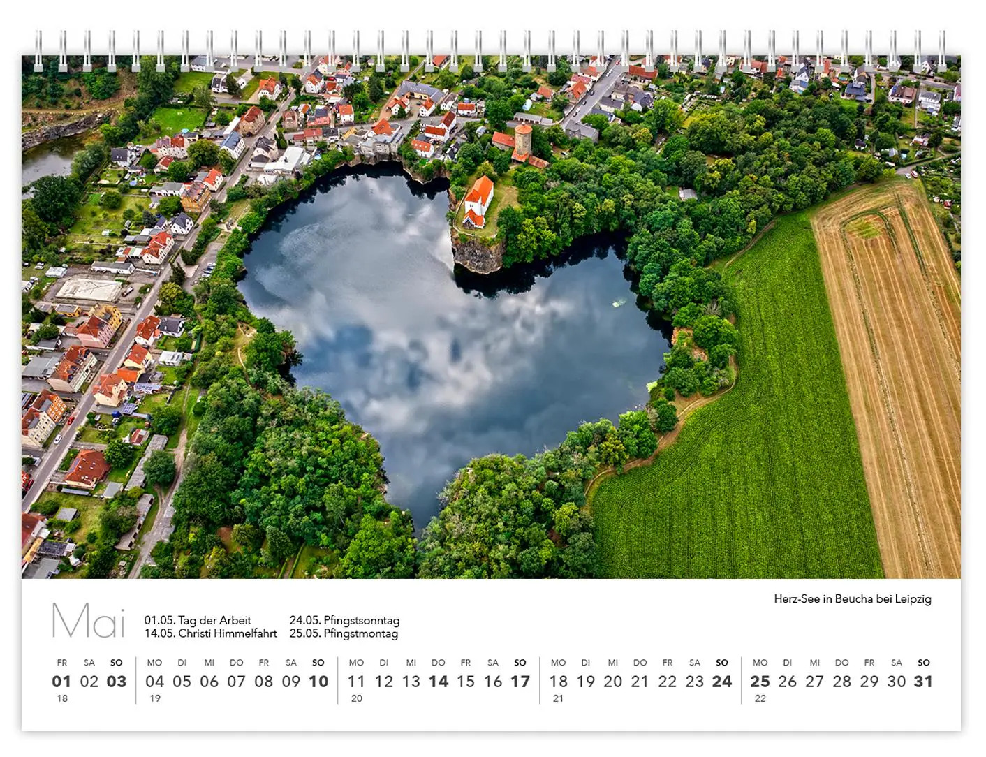 Bild: 9783910680050 | Kalender Sachsen von oben kompakt 2026 | 21 x 15 cm weißes Kalendarium