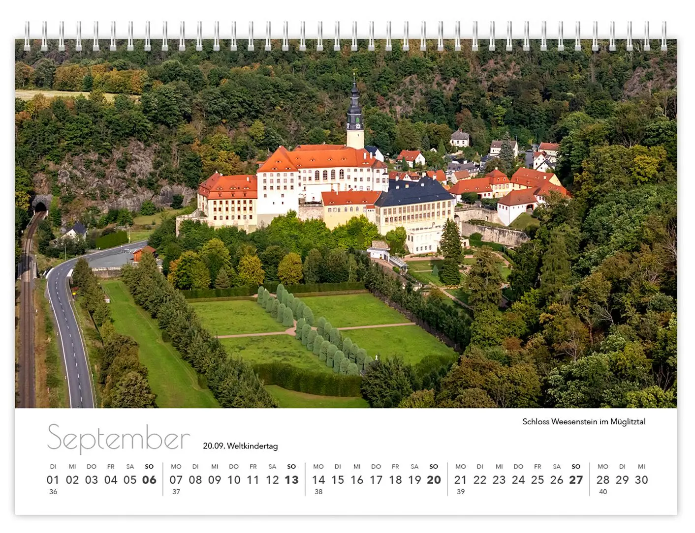 Bild: 9783910680050 | Kalender Sachsen von oben kompakt 2026 | 21 x 15 cm weißes Kalendarium