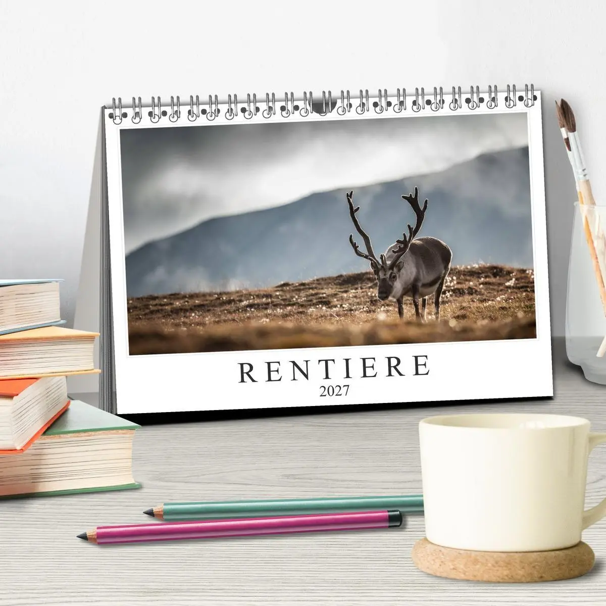 Bild: 9783569720350 | Rentiere (Tischkalender 2027 DIN A5 quer), CALVENDO Monatskalender