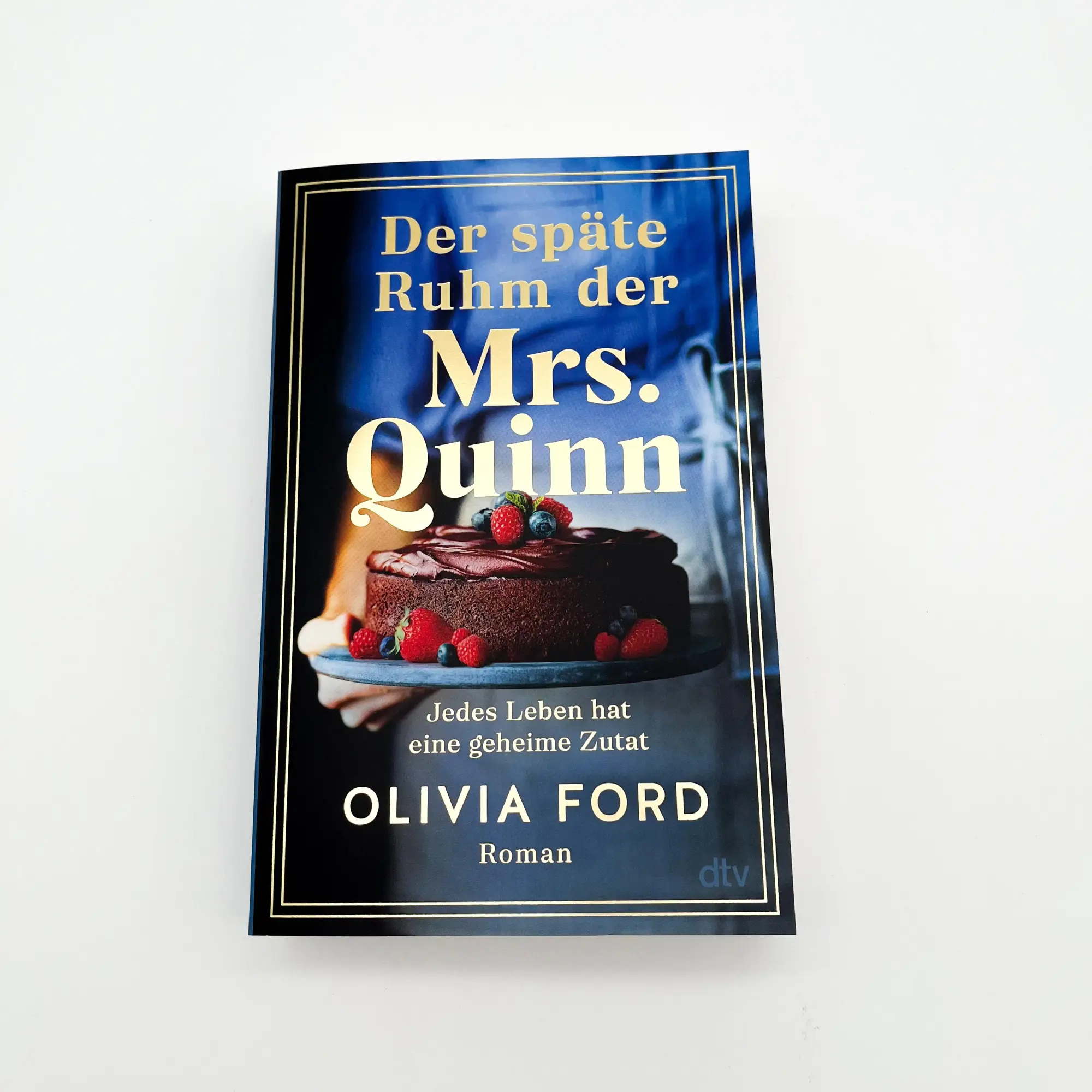 Bild: 9783423220750 | Der späte Ruhm der Mrs. Quinn | Olivia Ford | Taschenbuch | 416 S.