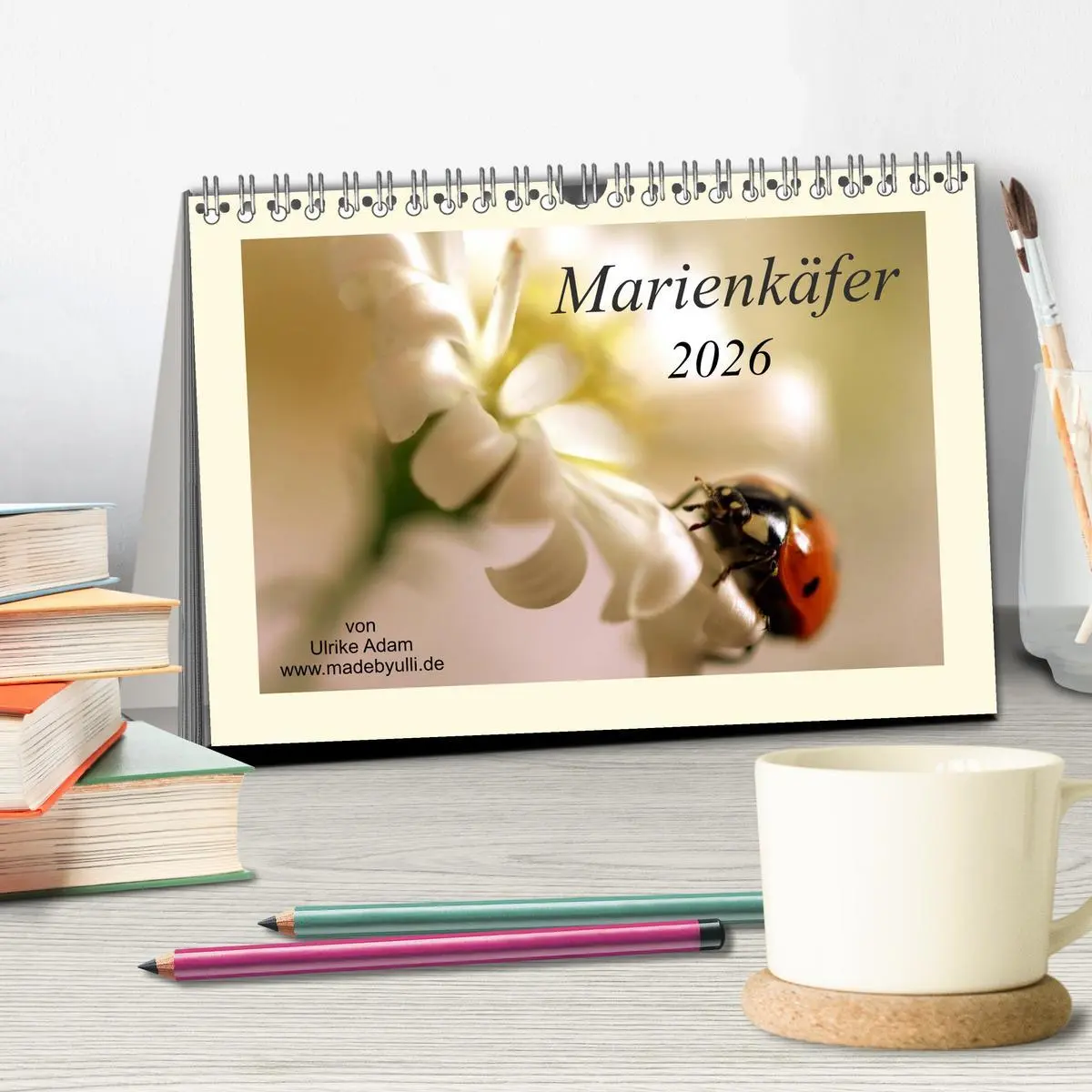 Bild: 9783516140750 | Marienkäfer / 2026 (Tischkalender 2026 DIN A5 quer), CALVENDO...