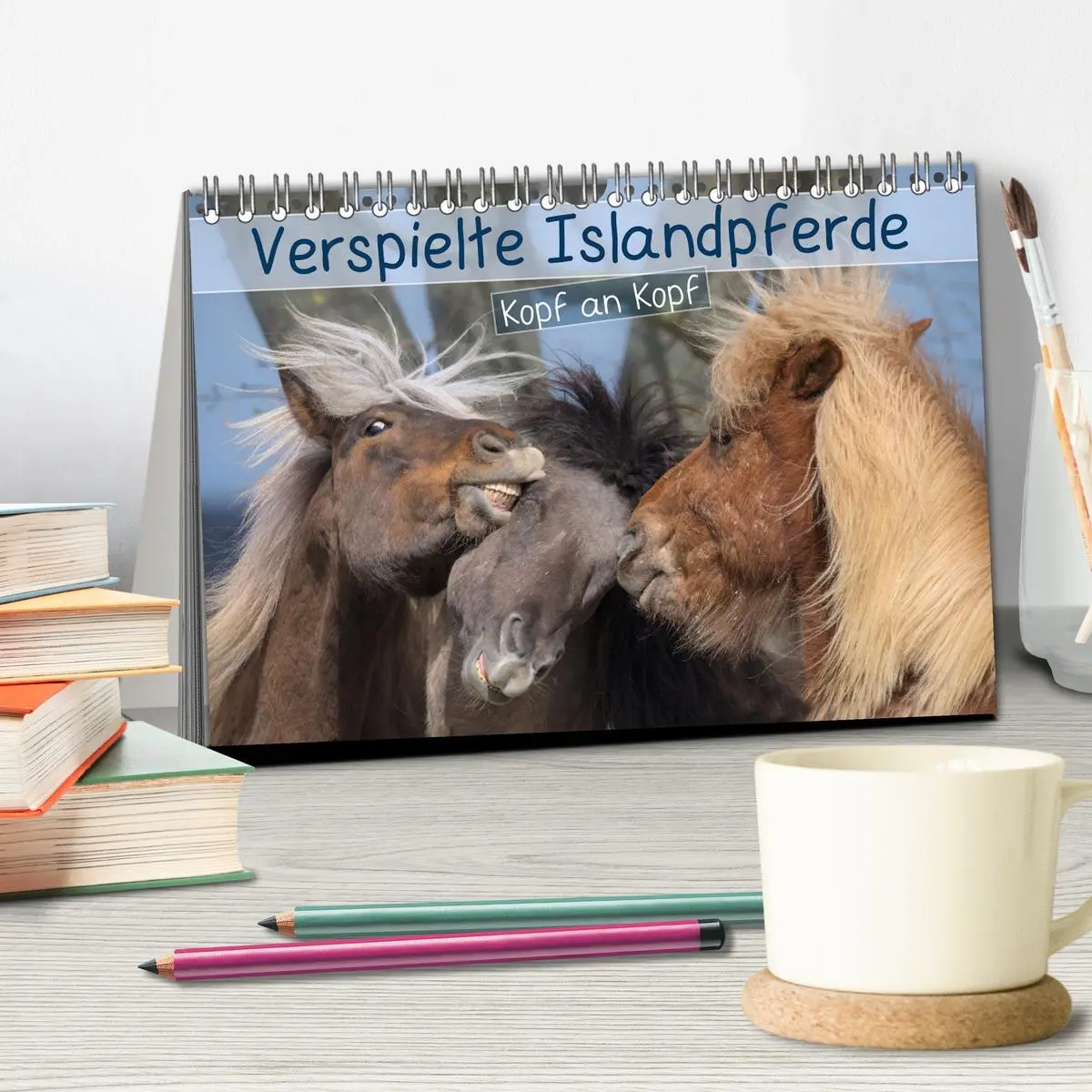 Bild: 9783457521250 | Verspielte Islandpferde Kopf an Kopf (Tischkalender 2026 DIN A5...