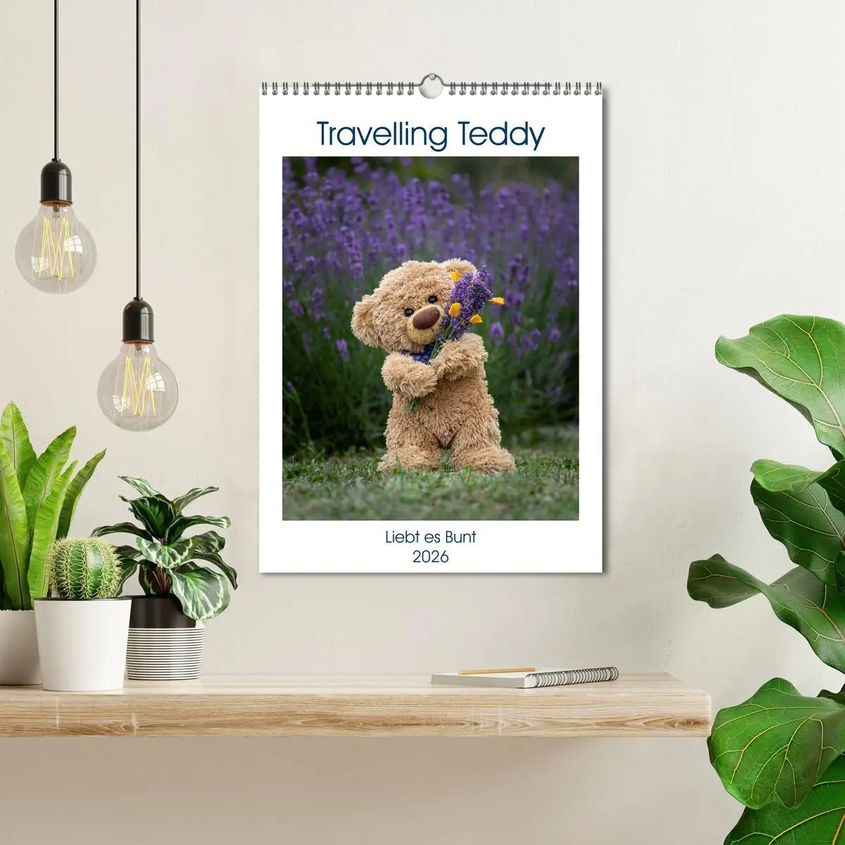 Bild: 9783516341850 | Travelling Teddy liebt es Bunt (Wandkalender 2026 DIN A3 hoch),...