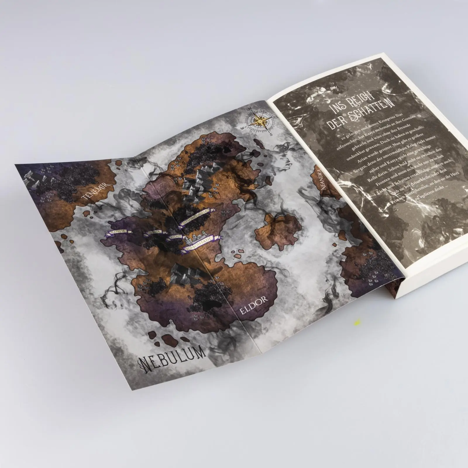 Bild: 9783551304650 | Schattenthron 2: Bringerin des Lichts | Beril Kehribar | Taschenbuch