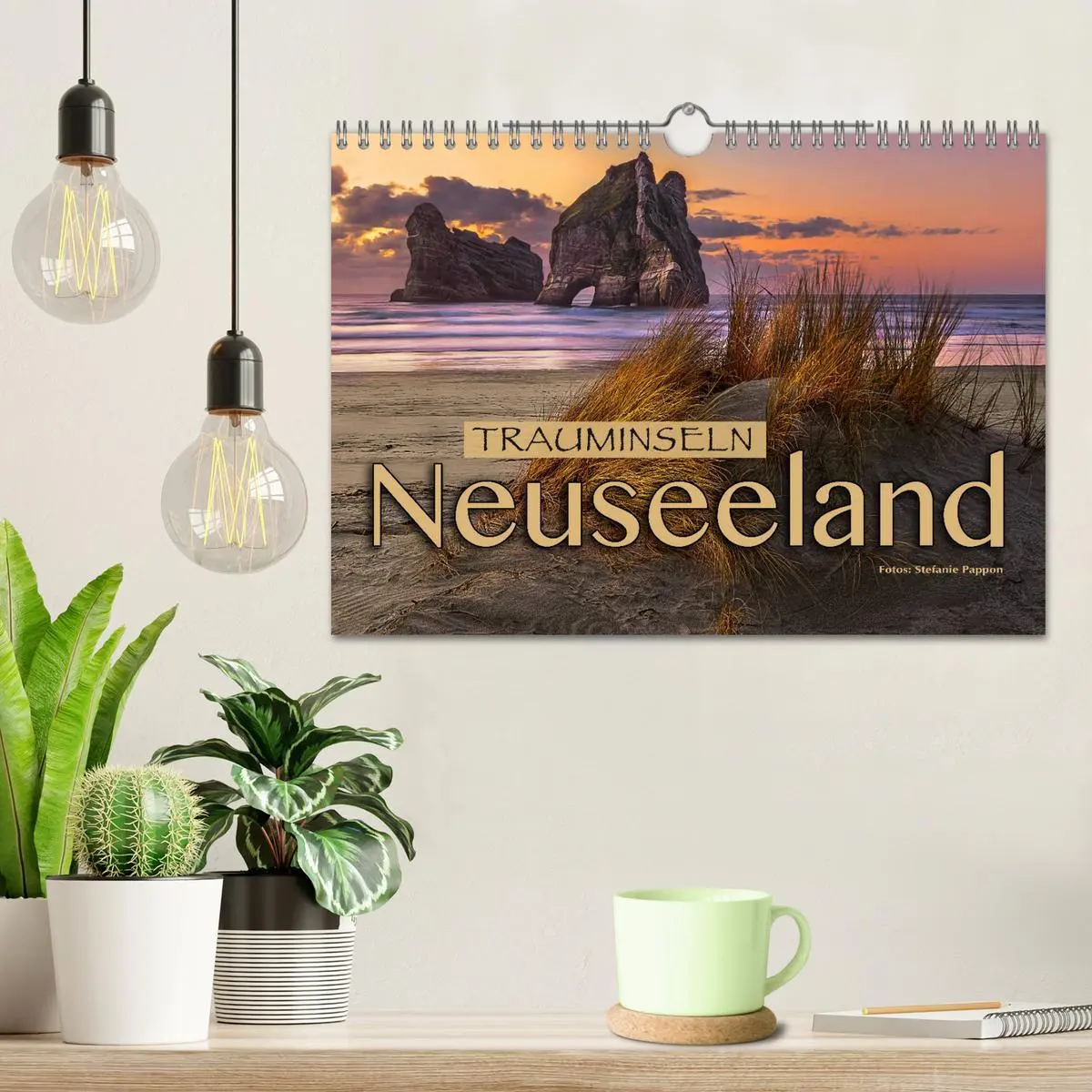 Bild: 9783457885550 | Trauminseln Neuseeland (Wandkalender 2026 DIN A4 quer), CALVENDO...