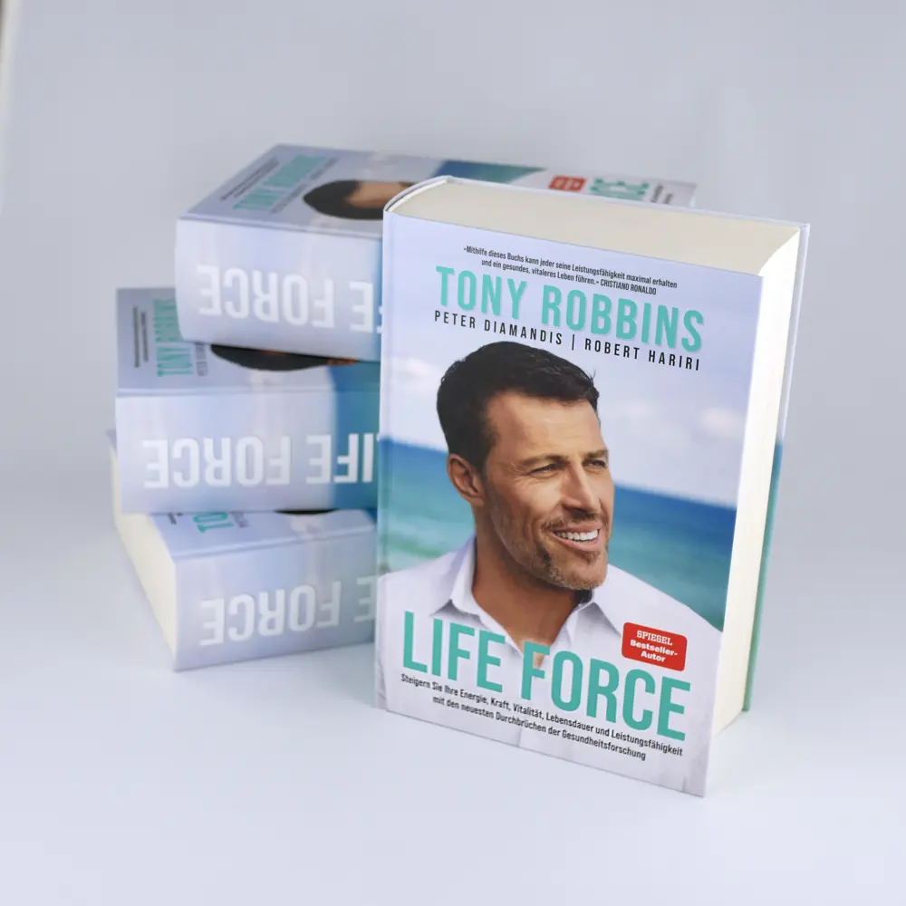 Autor: 9783959725750 | Life Force | Tony Robbins (u. a.) | Buch | 800 S. | Deutsch | 2022