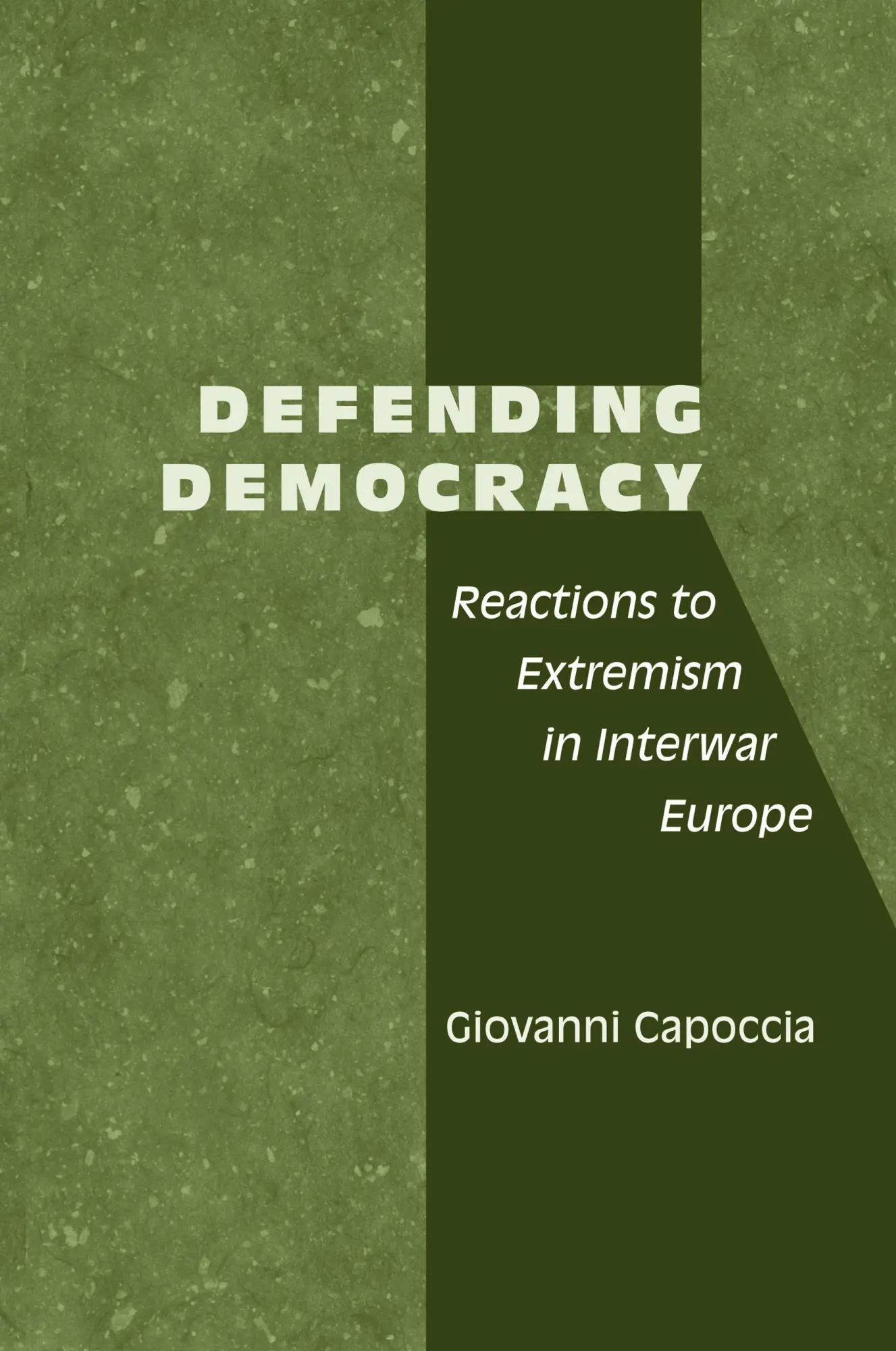 Cover: 9780801887550 | Defending Democracy | Reactions to Extremism in Interwar Europe | Buch