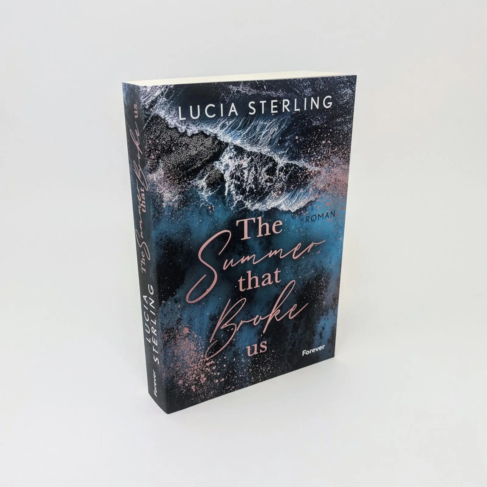 Bild: 9783958188150 | The summer that broke us | Lucia Sterling | Taschenbuch | 368 S.